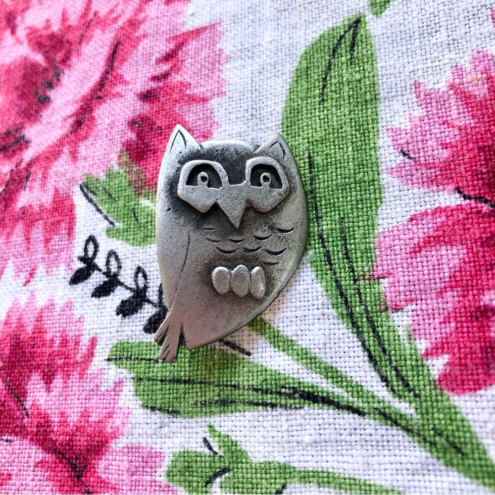 Metzke Pewter Owl Brooch signed 1.25" inches Vintage pin 70's